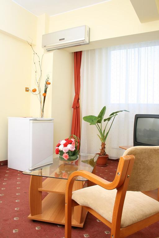 Hotel Calarasi Dış mekan fotoğraf